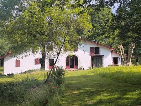 ferme 6 pièces 330 m²