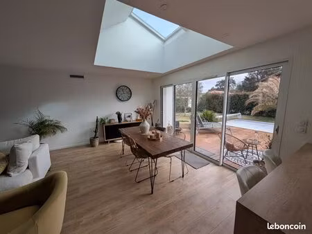 maison 5 pièces 126 m²