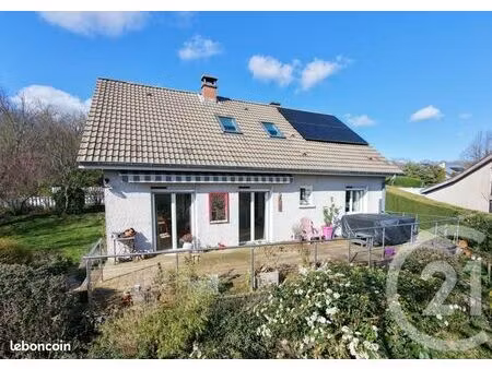 pavillon 6 pièces 131 m²