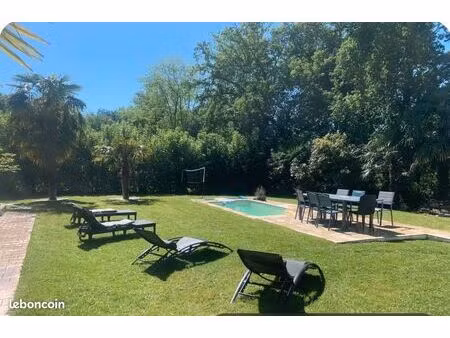 maison avec vue pyrénées – piscine  espace bien-être et annexe