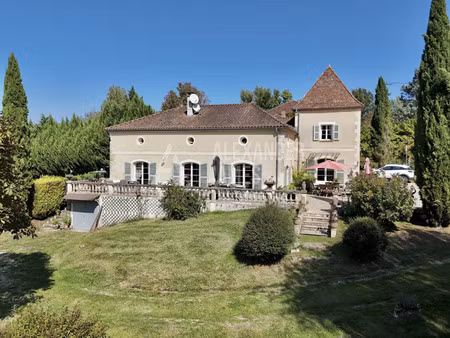 maison de luxe à vendre à monségur
