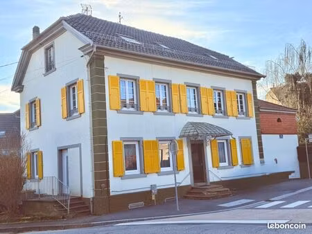 maison 8 pièces 270 m²