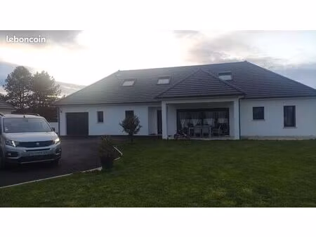 maison 200 m2