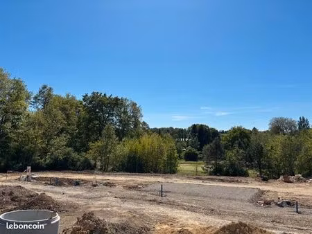 magnifique maison neuve sur golf