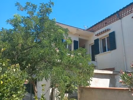 maison bord de mer  plage à 200 m