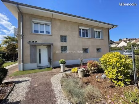 villa 5 pièces 115 m²