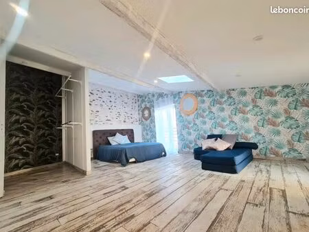 maison de village rénovée – centre-ville  proche église – 120 m² avec garage – 109 000