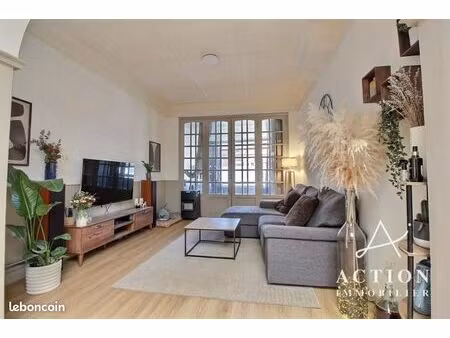 maison 5 pièces 156 m²