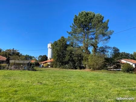 terrain de 770 m² – quartier calme  proche lac et centre