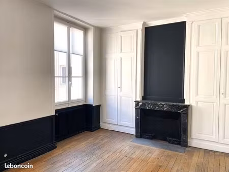 t4 avec charme de l'ancien - coeur villefranche sur saône