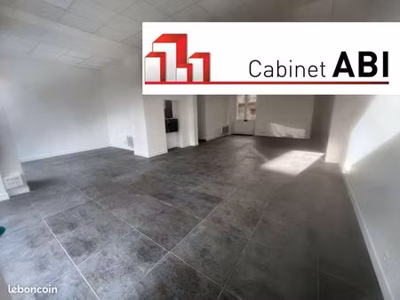 local commercial 115 m² angers