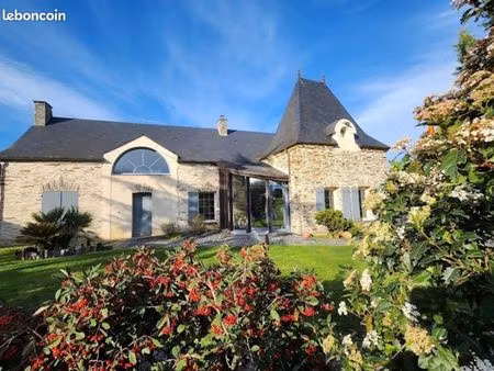 propriété 12 pièces 232 m²