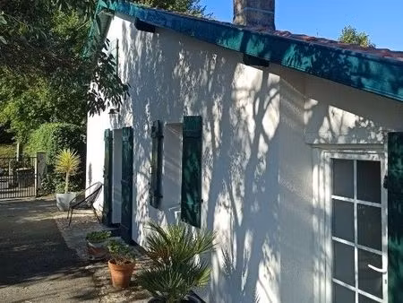 maison rénovée  garage et dépendance  tout à pied  haut-boucau  secteur prisé