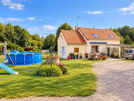 maison 6 pièces 130 m²