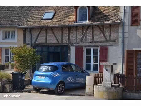 maison à gergy 71590