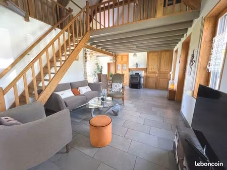 maison 8 pièces 138 m²