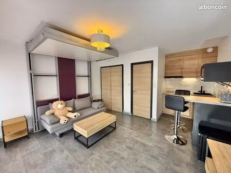 studio clef en main