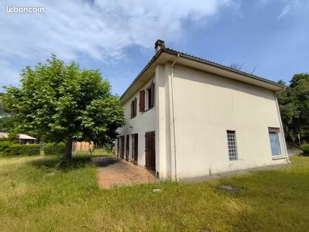 immeuble 230 m² lit et mixe