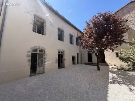 appartement 1 pièce 45 m²