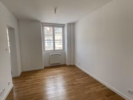 appartement 3 pièces 55 m²