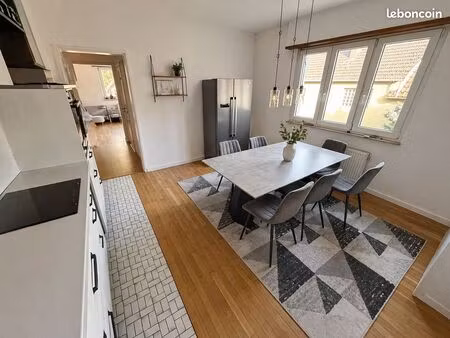 à louer – bel appartement lumineux avec terrasse et balcon