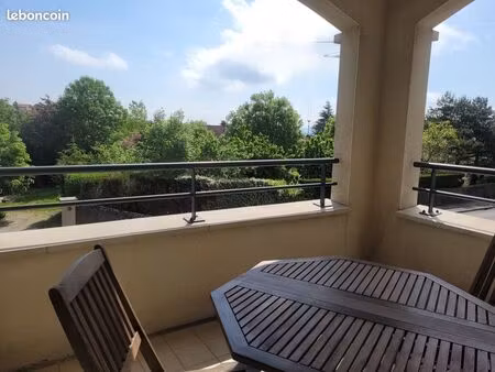 appartement 3 pièces 69 m²