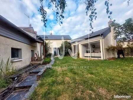 appartement 5 pièces 159 m²