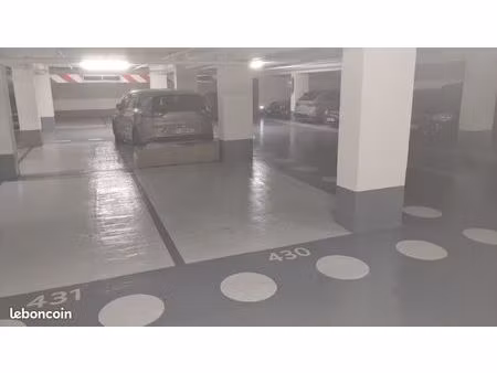 place de parking sécurisée à louer dans le quartier montmartre/damrémont