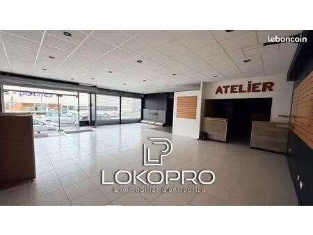 local commercial 215 m² cholet