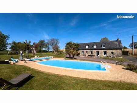 superbe maison familiale en pierre à ernée