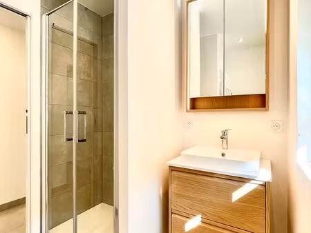 maison contemporaine rénovée 4 pièces – 85 m²