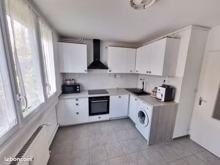 magnifique t 2 meublé 49 m² refait entièrement à neuf