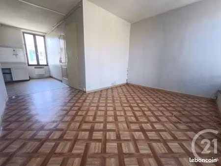 appartement 3 pièces 44 m²