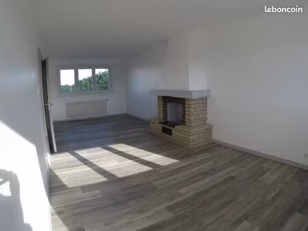 sélestat (zone sud) : loue f5  3 chambres  rénové  109 m² au 2/2 étage