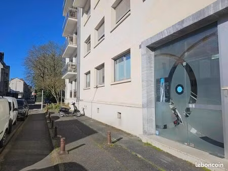 bureaux 130 m²