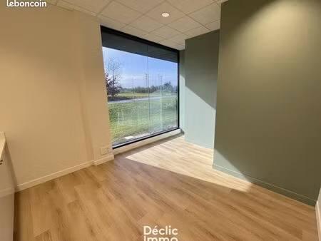 bureau 14 m²