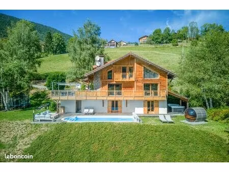 chalet familial lumineux et spacieux  proche la clusaz