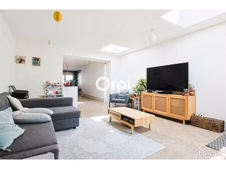 maison 5 pièces 140 m²