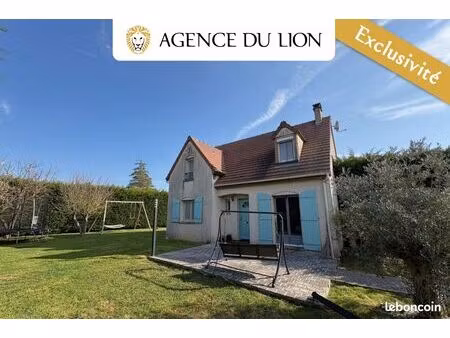 maison 8 pièces 110 m²