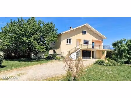 maison 9 pièces 154 m²