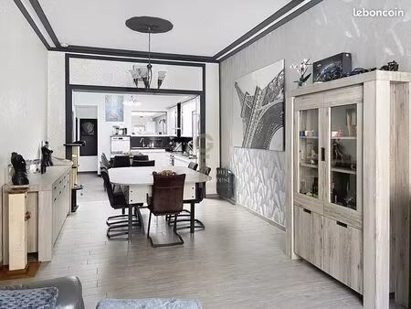 maison 5 pièces 165 m²