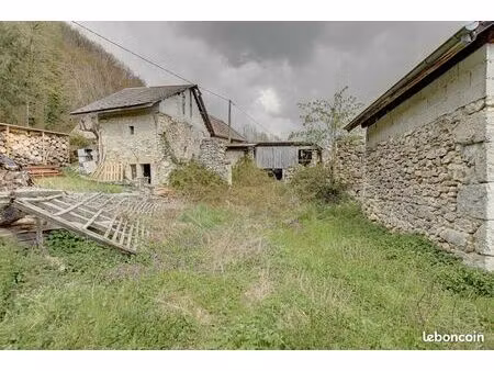 maison de village 4 pièces 80 m²
