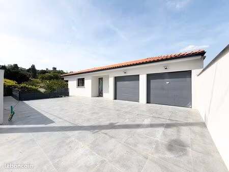 villa 6 pièces 262 m²