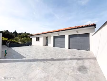 villa 7 pièces 262 m²
