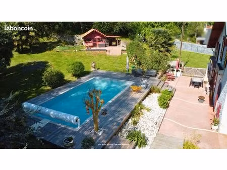 villa 12 pièces 426 m²