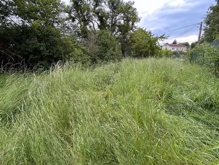 rare sur secteur terrain constructible