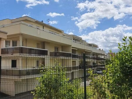 t3 meublé 80 m² avec terrasse  garage et ascenseur – au calme