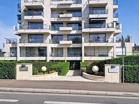 appartement 3 pièces 77 m²
