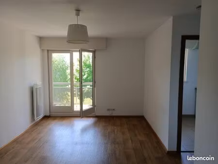 1 pièce 25 m2 à mittelhausbergen