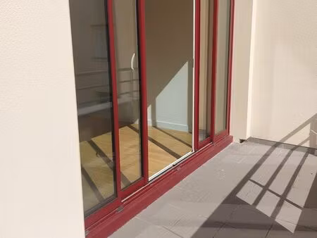 bel appartement de 74m² lumineux proche gare dans résidence piétonne et arborée – saint-qu